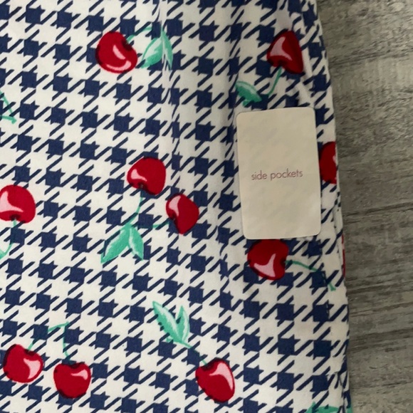 NWT small Secret Treasures women’s sleep shirt - Picture 5 of 7